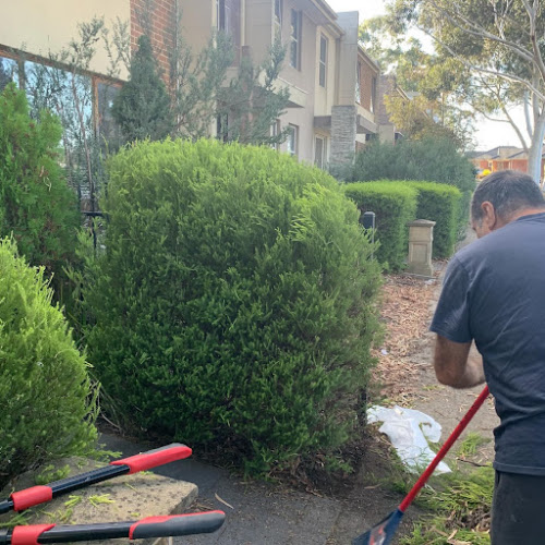 Lawn Hustlers in Epping